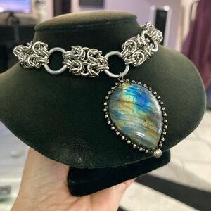 Genuine flash iridescent labradorite gemstone maille silver boho choker necklace